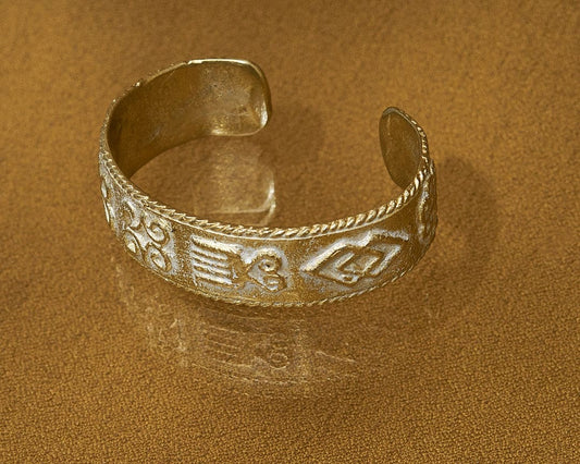 Adinkrahene cuff