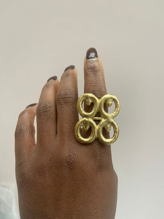 Me ware wo Ring