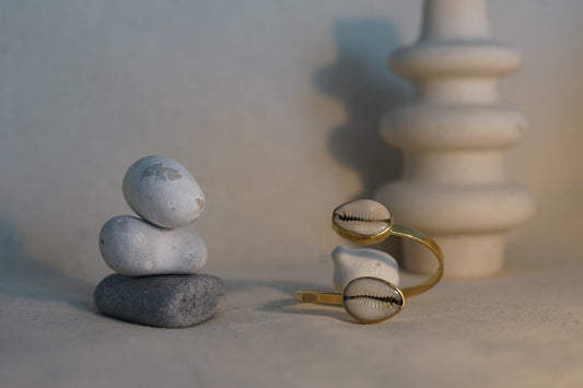 Cowrie upper arm Cuff