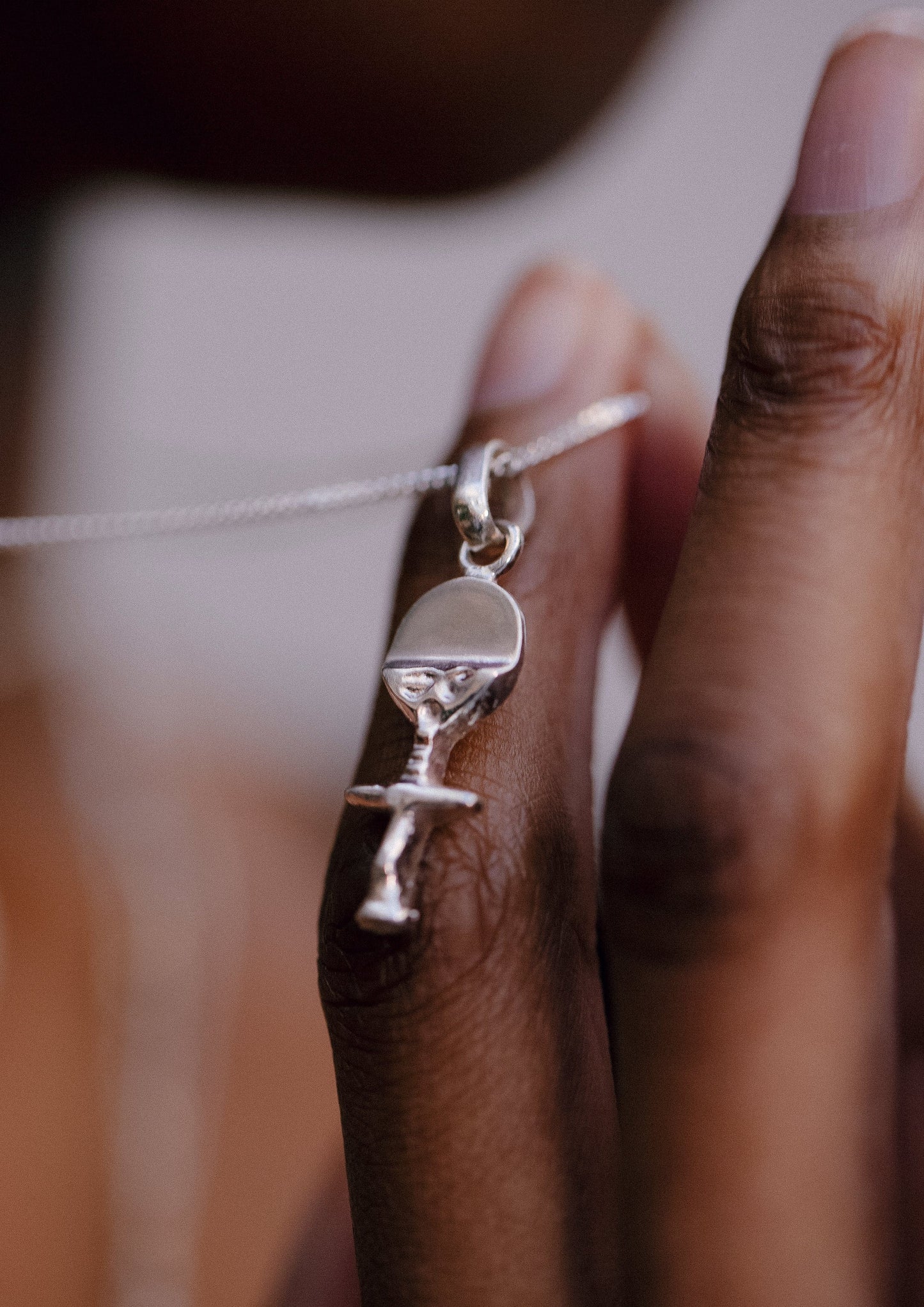 Collier avec pendentif poupée Akwaaba